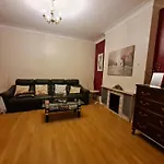 House-Sleeps4-Parking-Garden